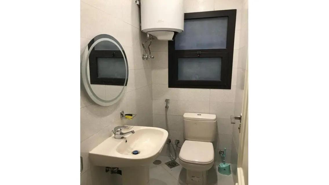 Ground floor with private garden, 2 rooms