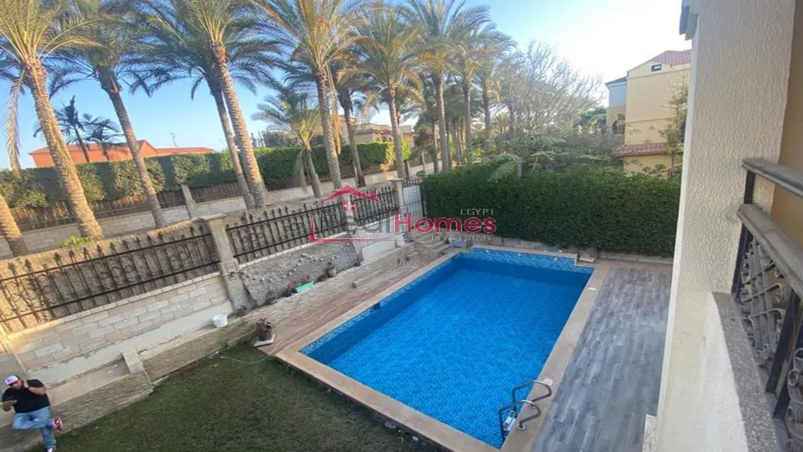 Newly renovated villa for rent at october hills 1