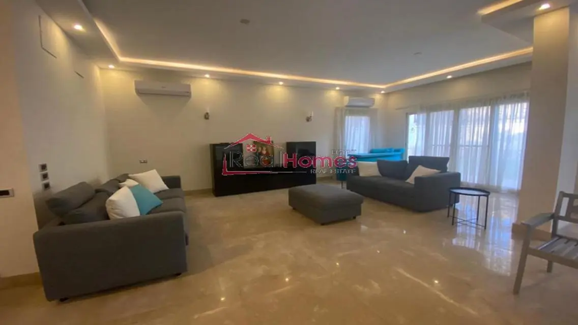 Newly renovated villa for rent at october hills 1