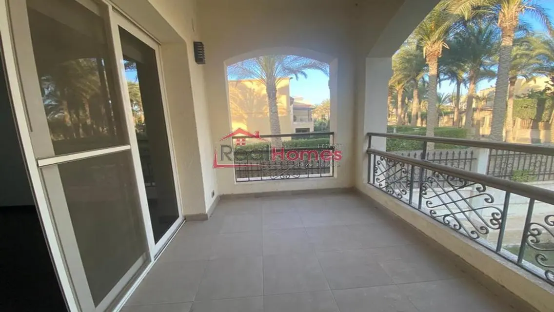 Newly renovated villa for rent at october hills 1