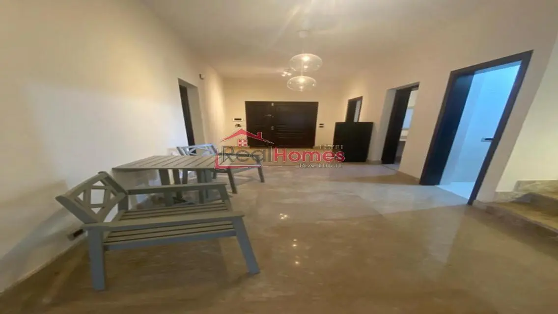 Newly renovated villa for rent at october hills 1