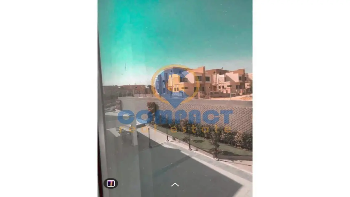 مكتب لوكيشن مميز وتشطيب الترا سوبر لوكس بالتكييفات