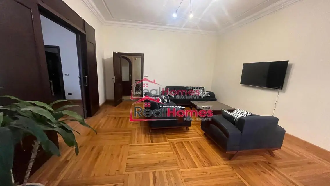 unique high ceiling apartment (good catch)