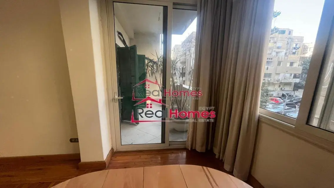 unique high ceiling apartment (good catch)