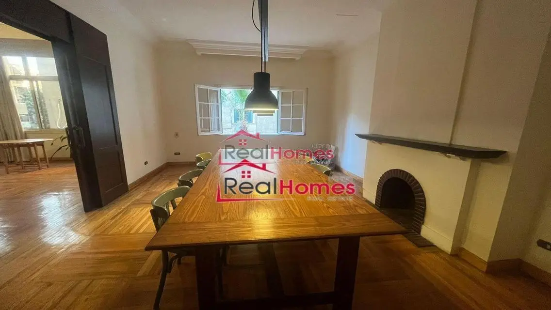 unique high ceiling apartment (good catch)
