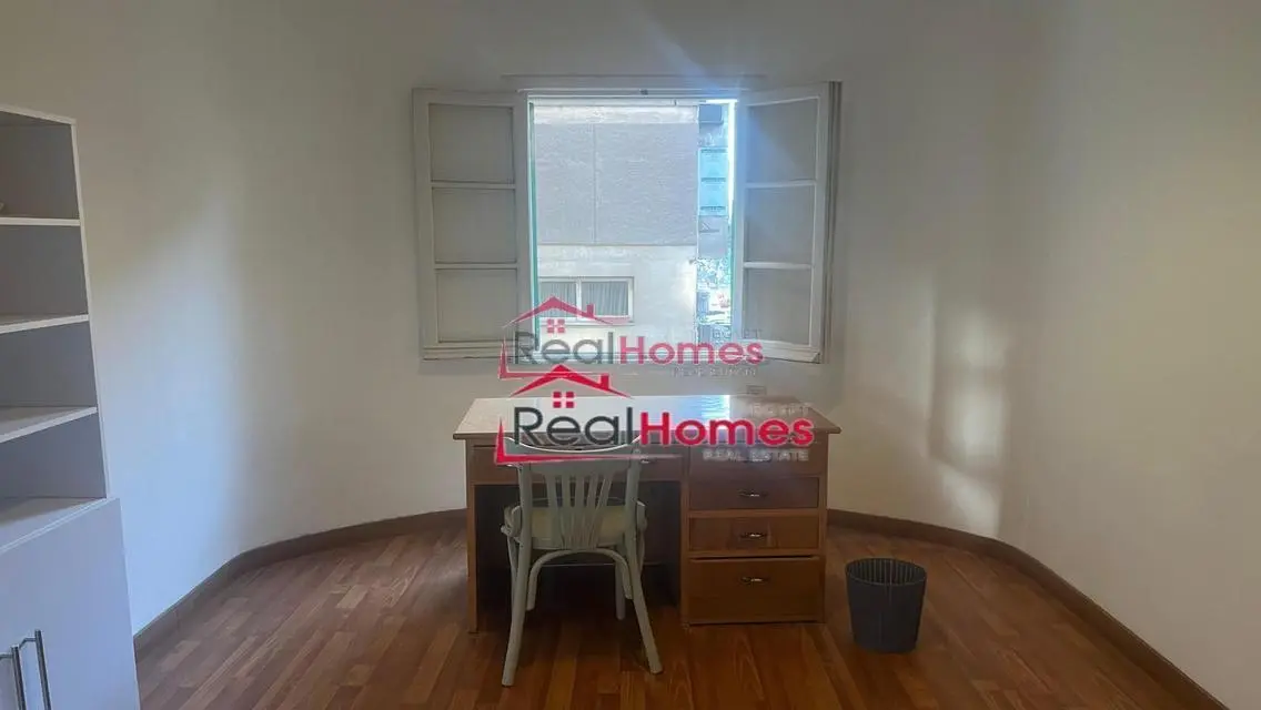 unique high ceiling apartment (good catch)