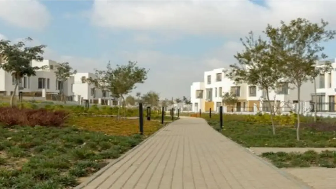 For rent a ground floor apartment with a private 