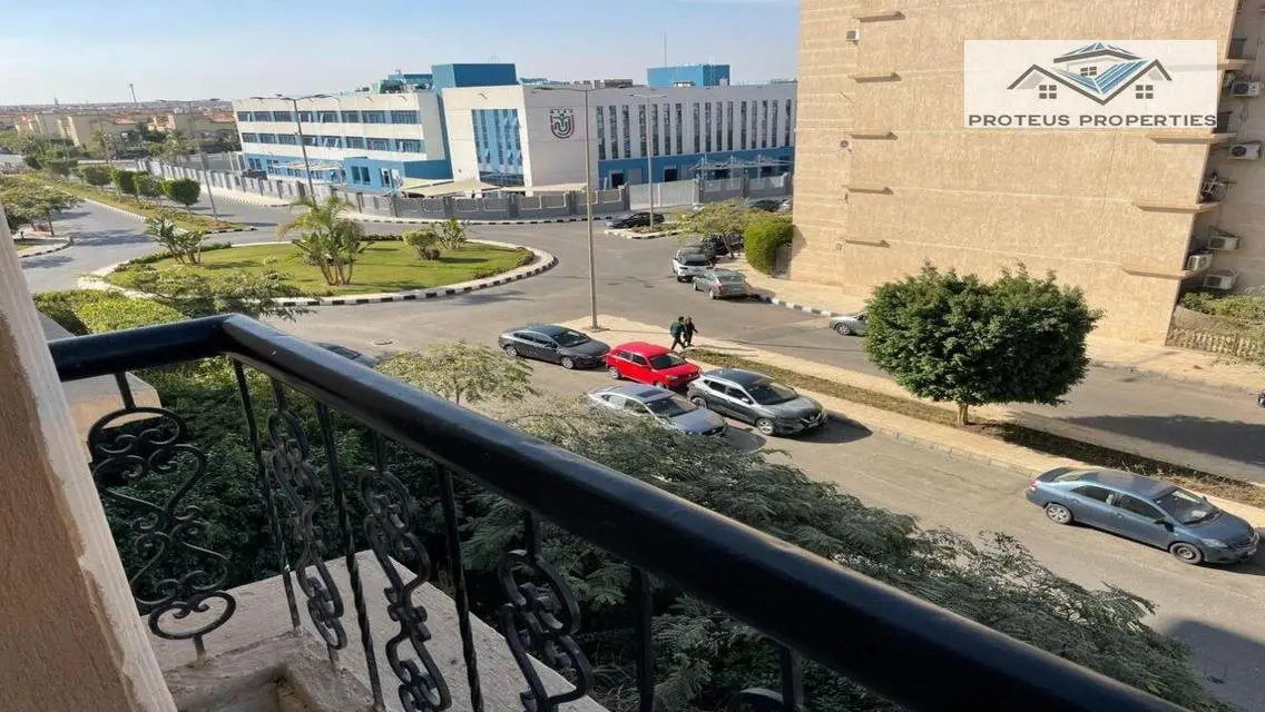 شقه للبيع فى الرحاب 99 متر بجانب مسجد عثمان