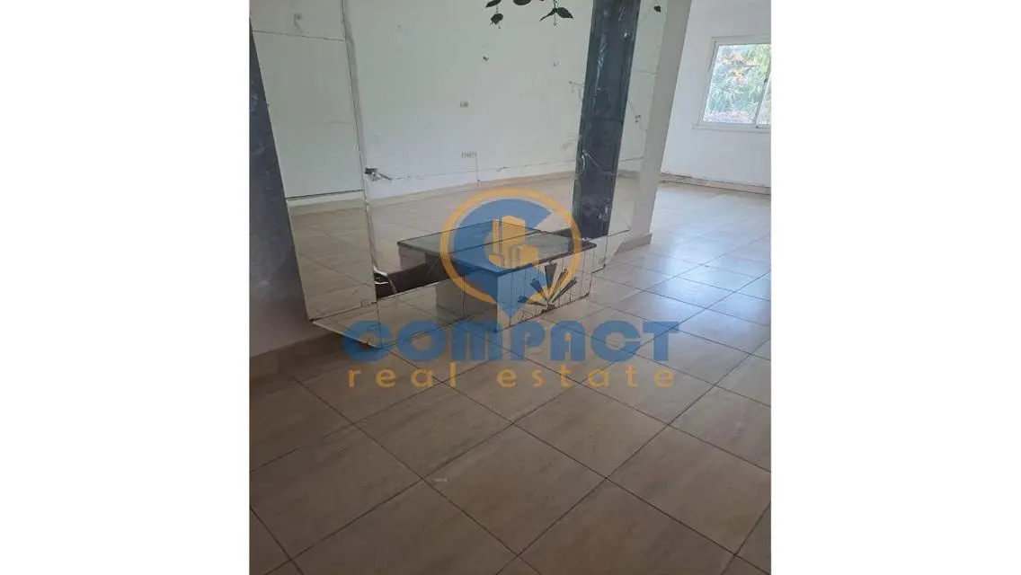 Ground floor with garden, super deluxe finishing