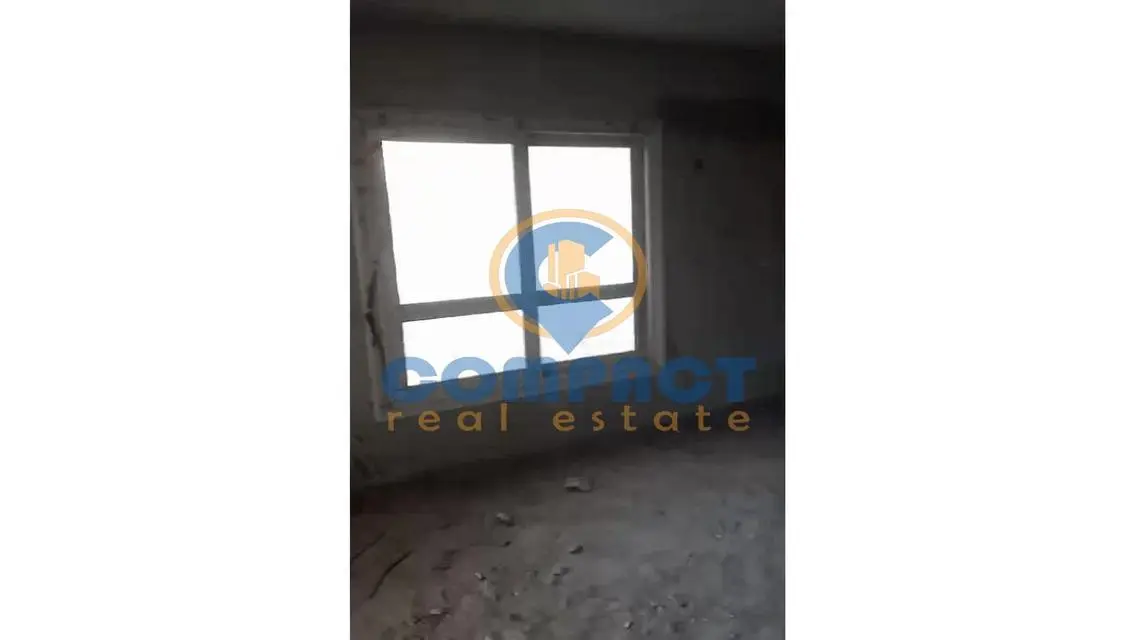 Second floor, double-faced, with a wonderful view