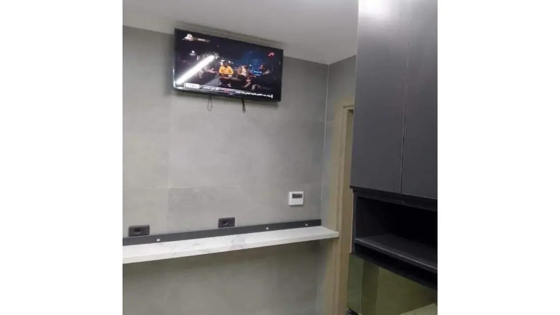 For sale Eastown  Fully furnished apartment with 