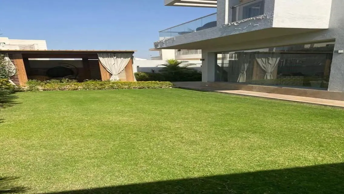 Apartment with garden ready to move +Special price