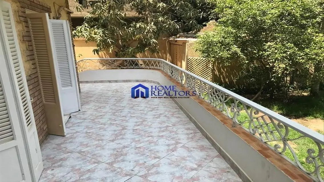 دور أرضي بحديقة كبيرة للايجار بالمعادي دجلة