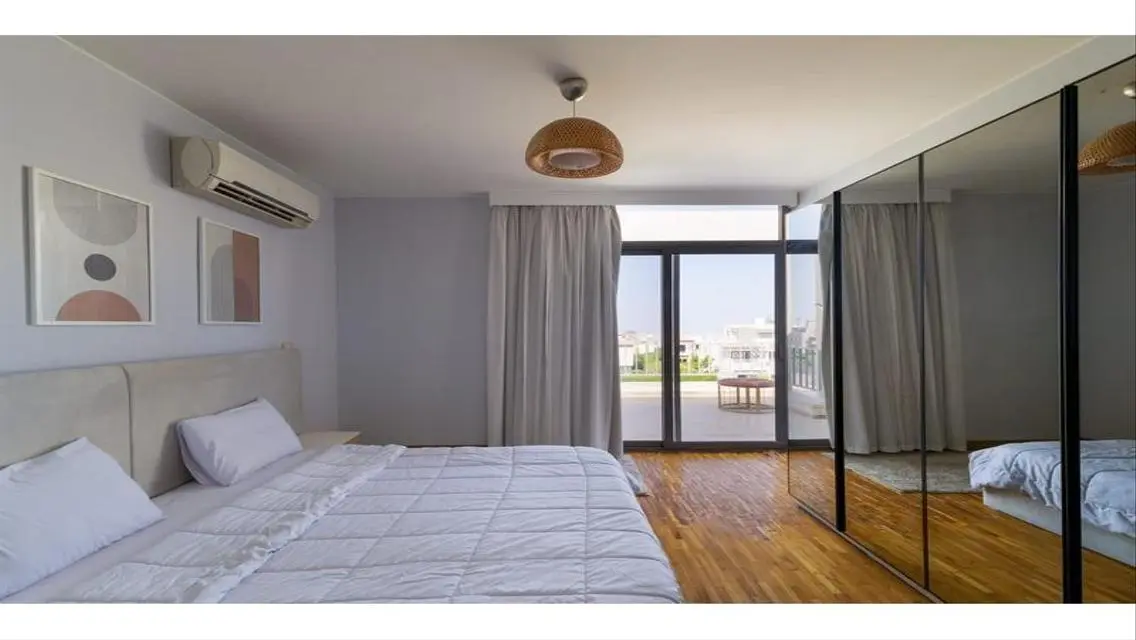 Open view,  furnished Ultra Modern