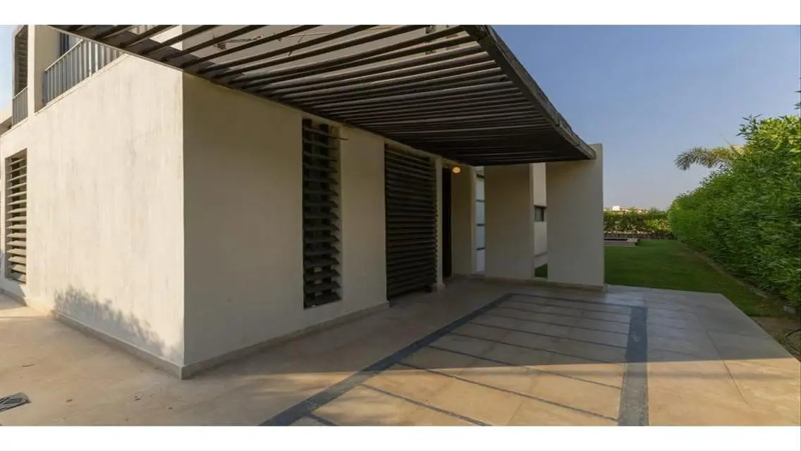 Open view,  furnished Ultra Modern