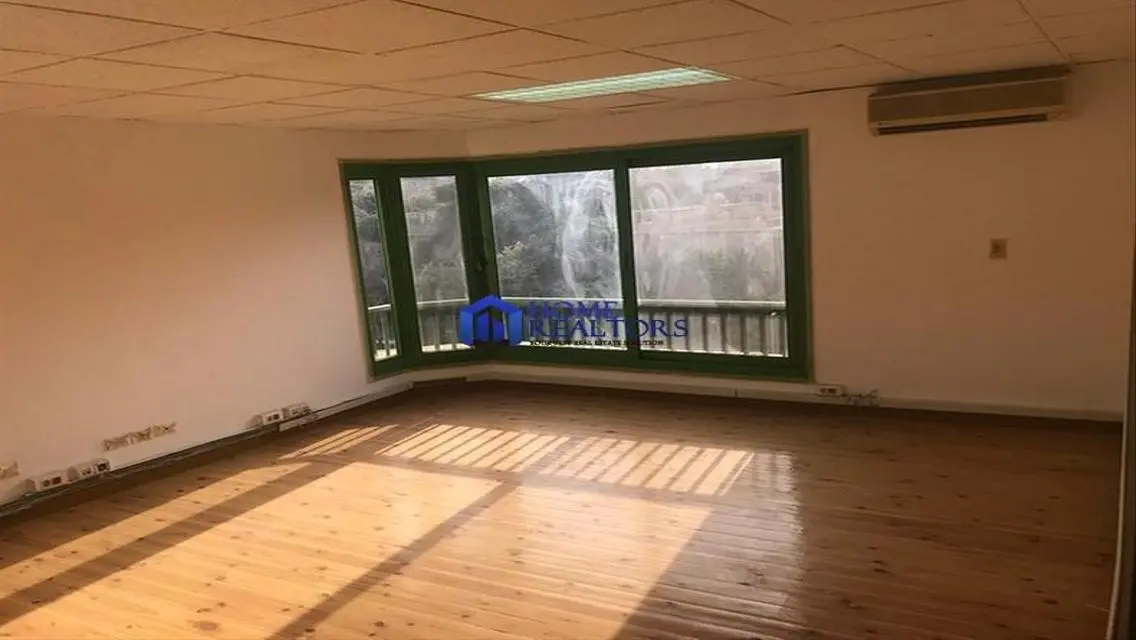 Full Floor With License For Rent In Maadi Sarayat