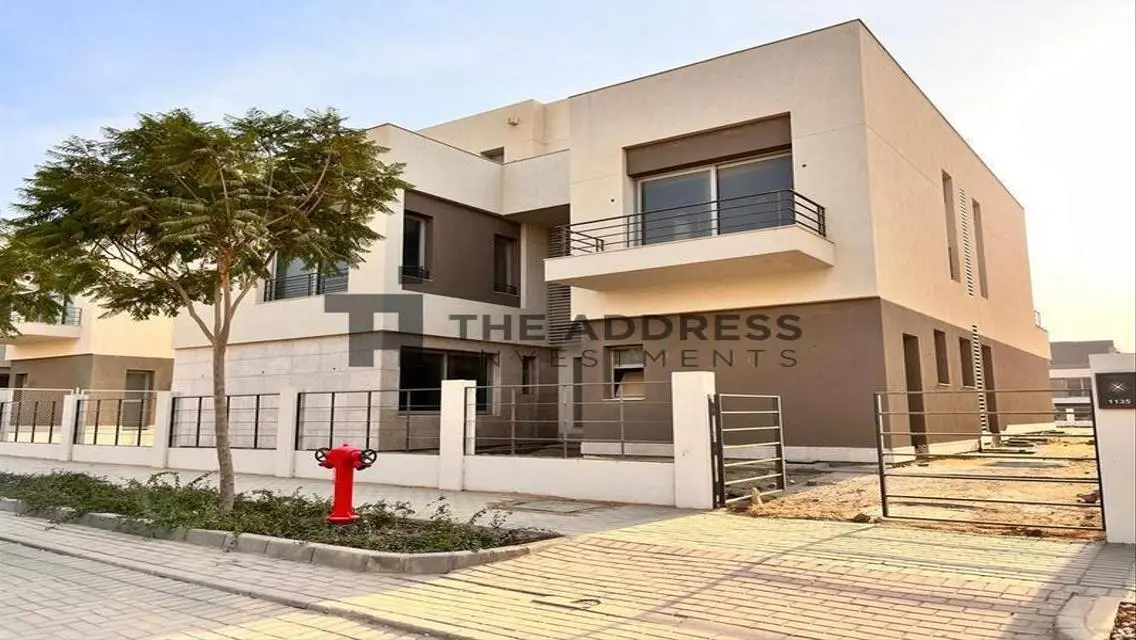 prime location villa 360sqm +garden installment 8y