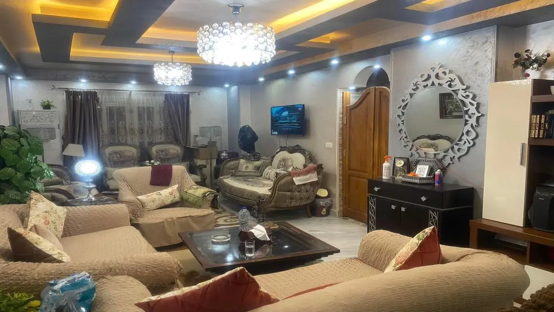 شقة للبيع بباكية جراج A Class بإطلالة مميزه بحدائق الاهرام