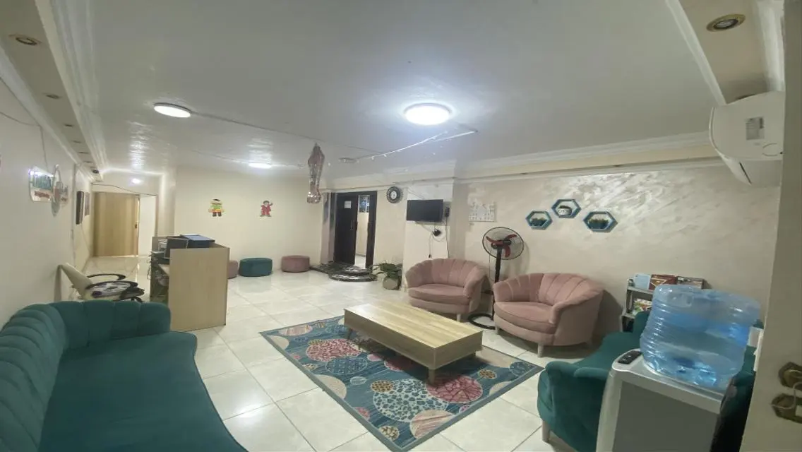شقة للايجار طبي اداري A Class برايم لوكيشن ع ش الهرم