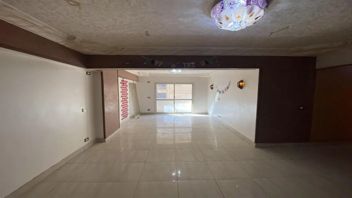 شقة للبيع A Class فيو مميز برايم لوكيشن ع ش الهرم
