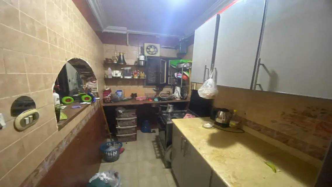 شقة للبيع مرخصة واجهه مميزه بموقع متميز ش ضياء بالهرم