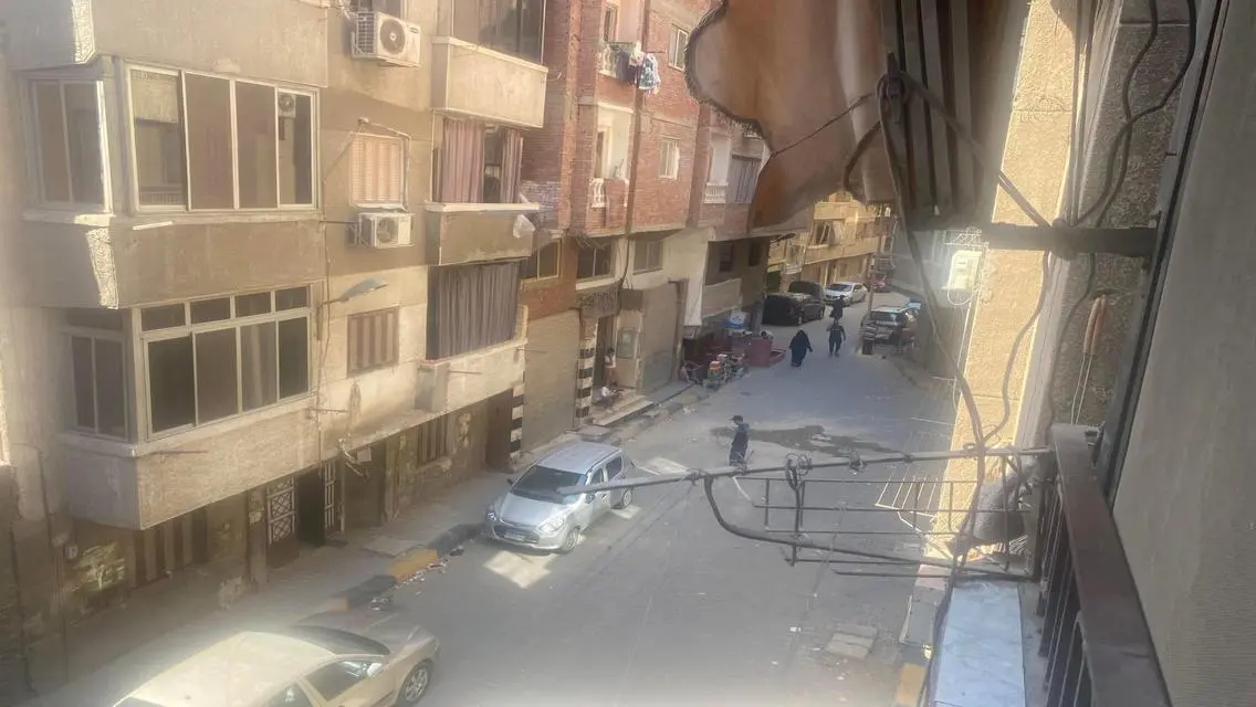شقة للبيع مرخصة واجهه مميزه بموقع متميز ش ضياء بالهرم