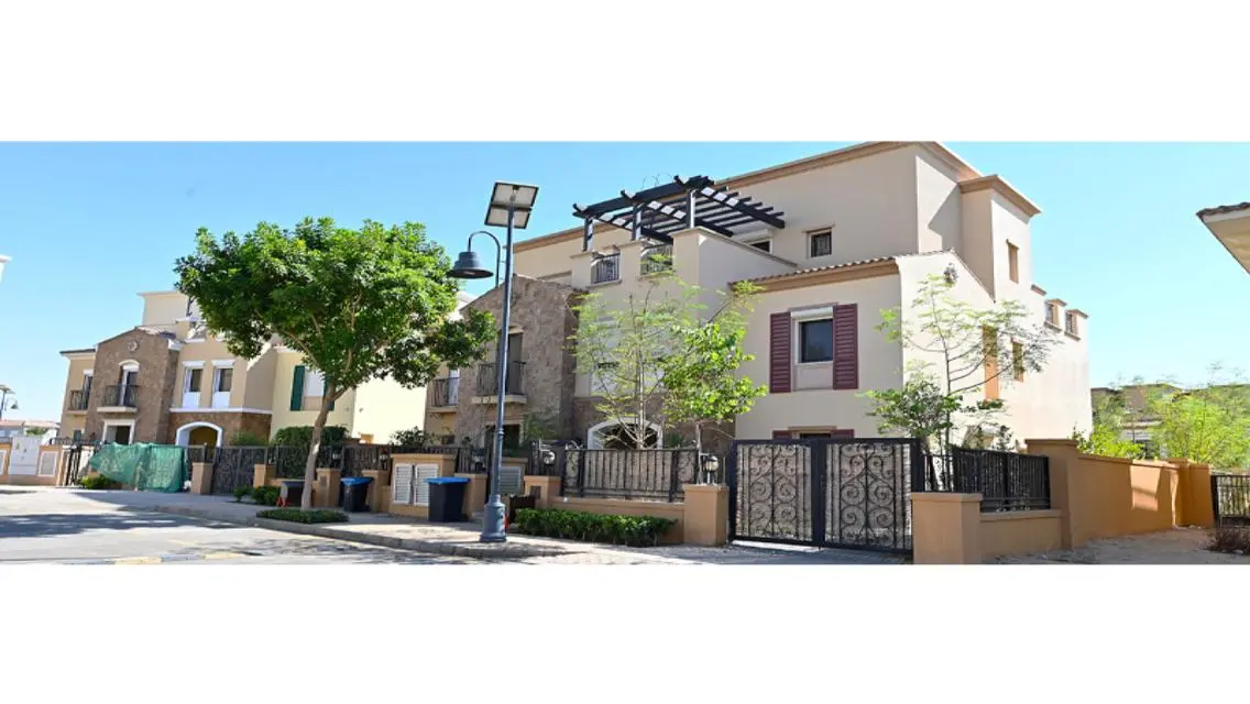 First Use Twin house for rent in Mivida Compound 