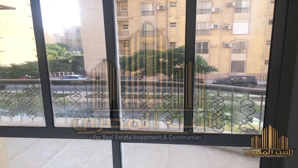 شقة99م أيجار  بالرحاب على شارع رئيسى