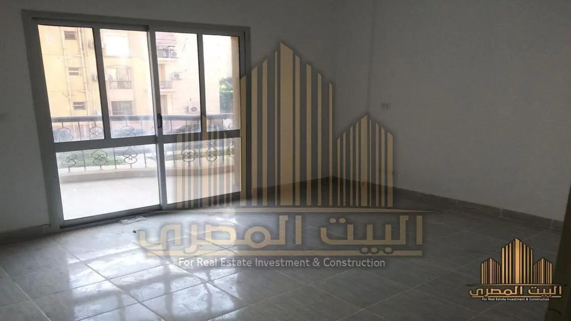 شقة99م أيجار  بالرحاب على شارع رئيسى