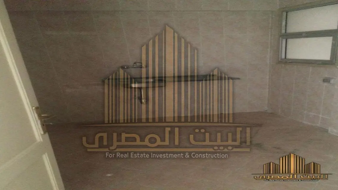 شقة99م أيجار  بالرحاب على شارع رئيسى