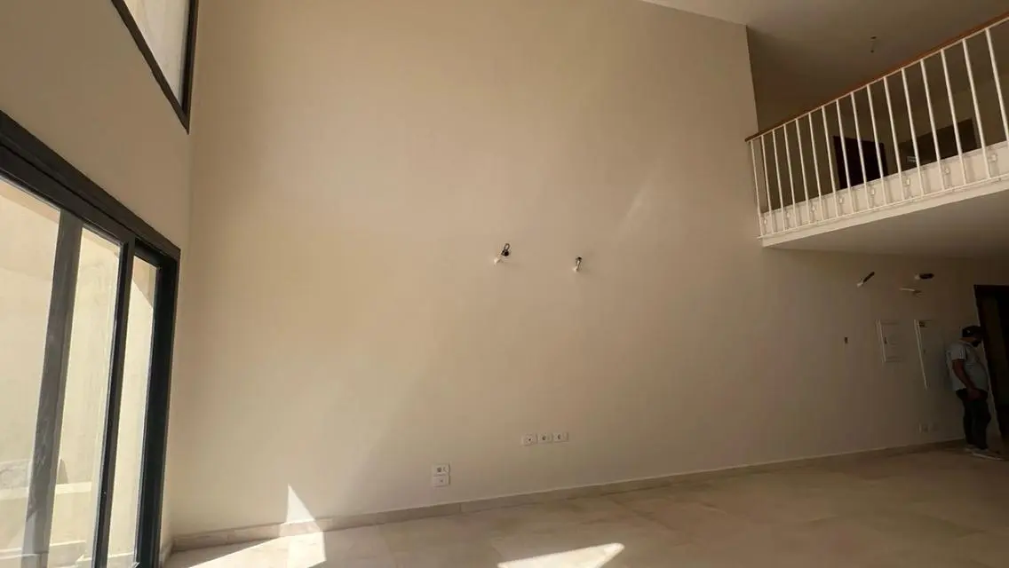 Ground Loft for Sale – Tulwa, O West