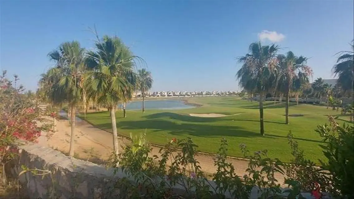 شاليه ارضى على الاجون وجاردن للايجار ف هاسيندا باى