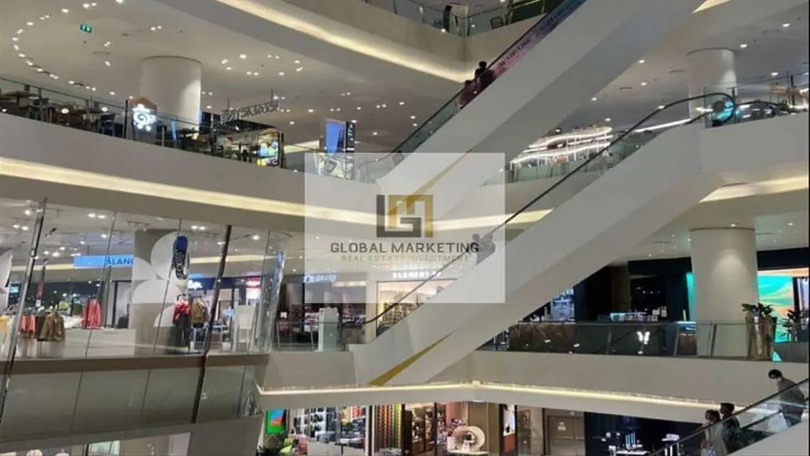 Shop 465m for Sale Beside Waterway 5th Settlement