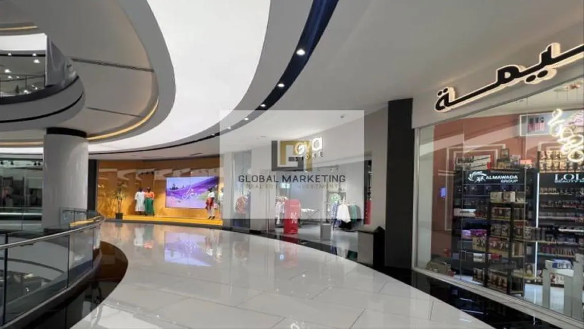 Shop 465m for Sale Beside Waterway 5th Settlement