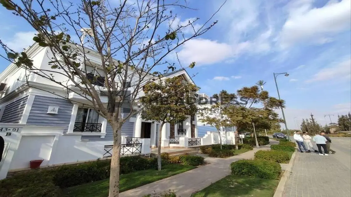Townhouse landscape view installment 8 years 10%DP