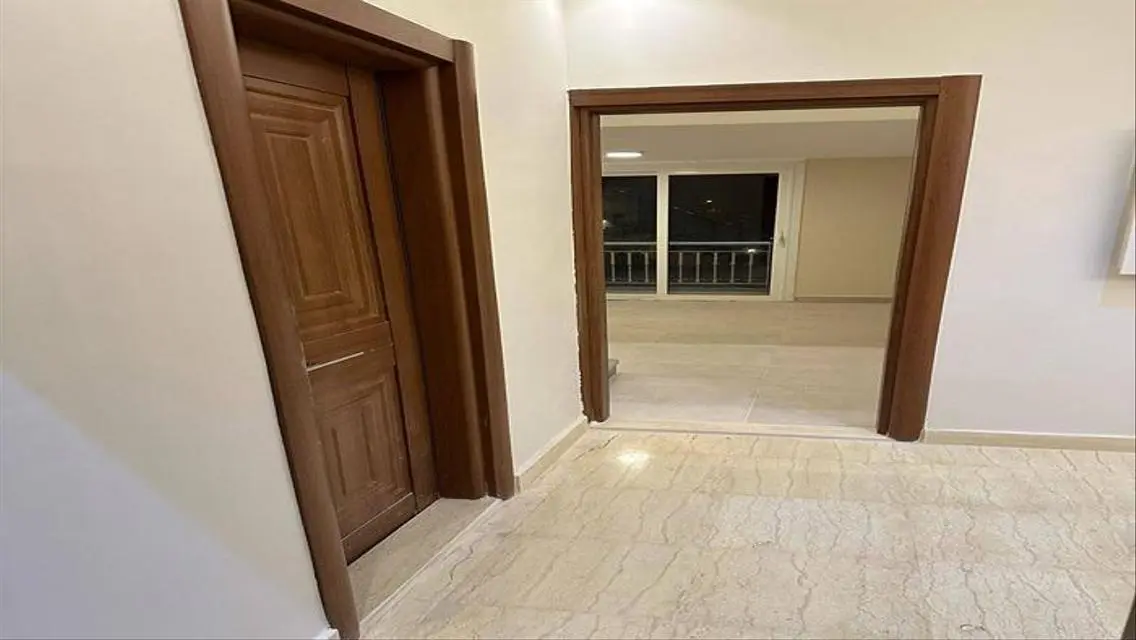Distinctive villa for rent in Rehab City - New Law