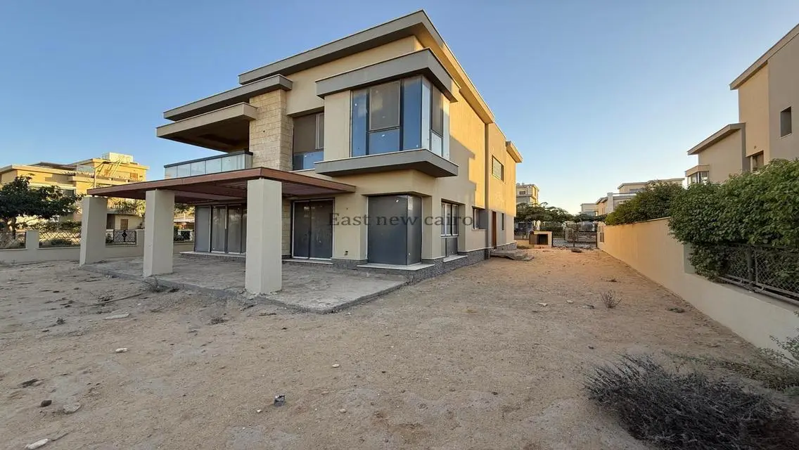 Twin house for sale very special price in Villette