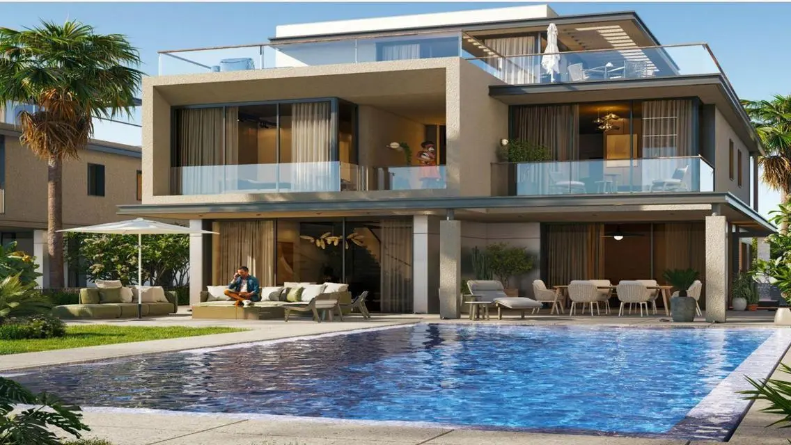 Standalone villa next to golf views over 8 years