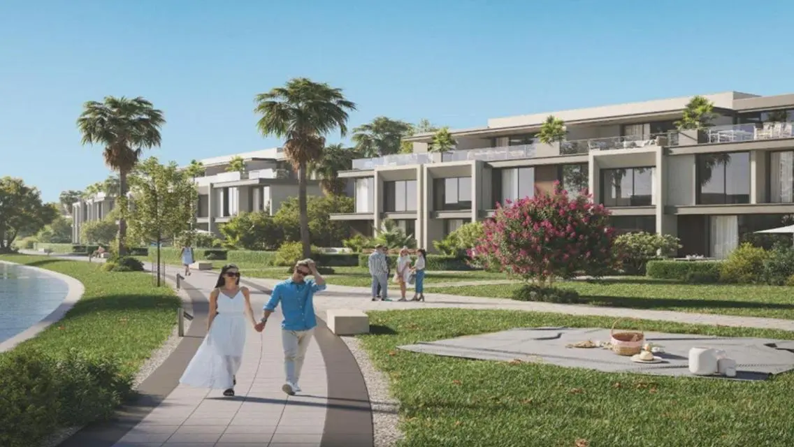 Standalone villa next to golf views over 8 years