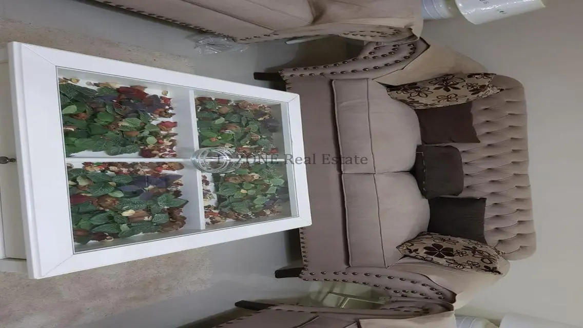 Modern furnished villa for rent in Hyde Park