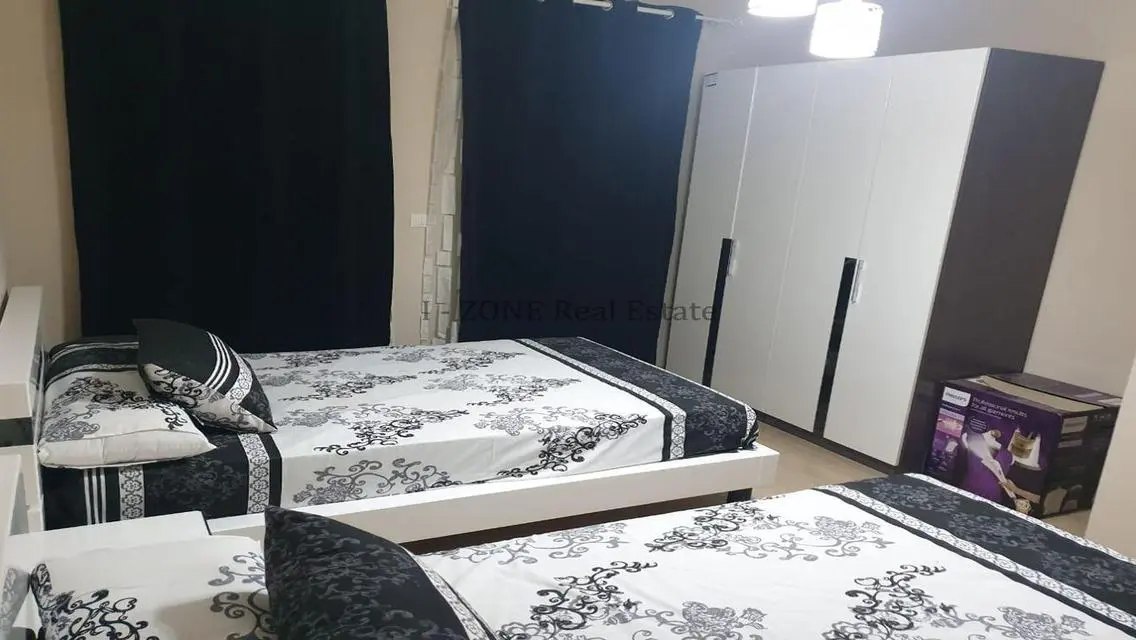 Modern furnished villa for rent in Hyde Park