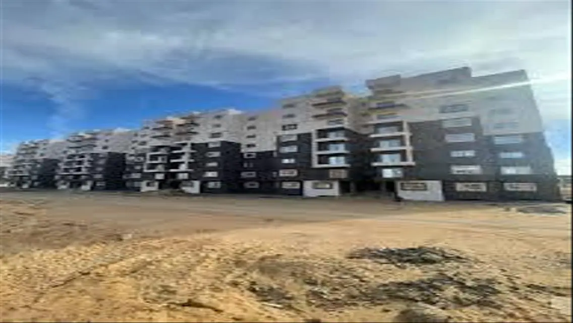 شقة 3 غرف و3حمام 135 م مقدم 661 وقسط33 الف