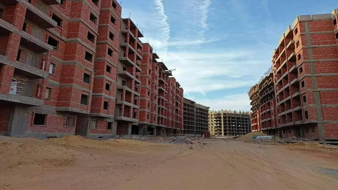 شقة 3 غرف و3حمام 135 م مقدم 661 وقسط33 الف