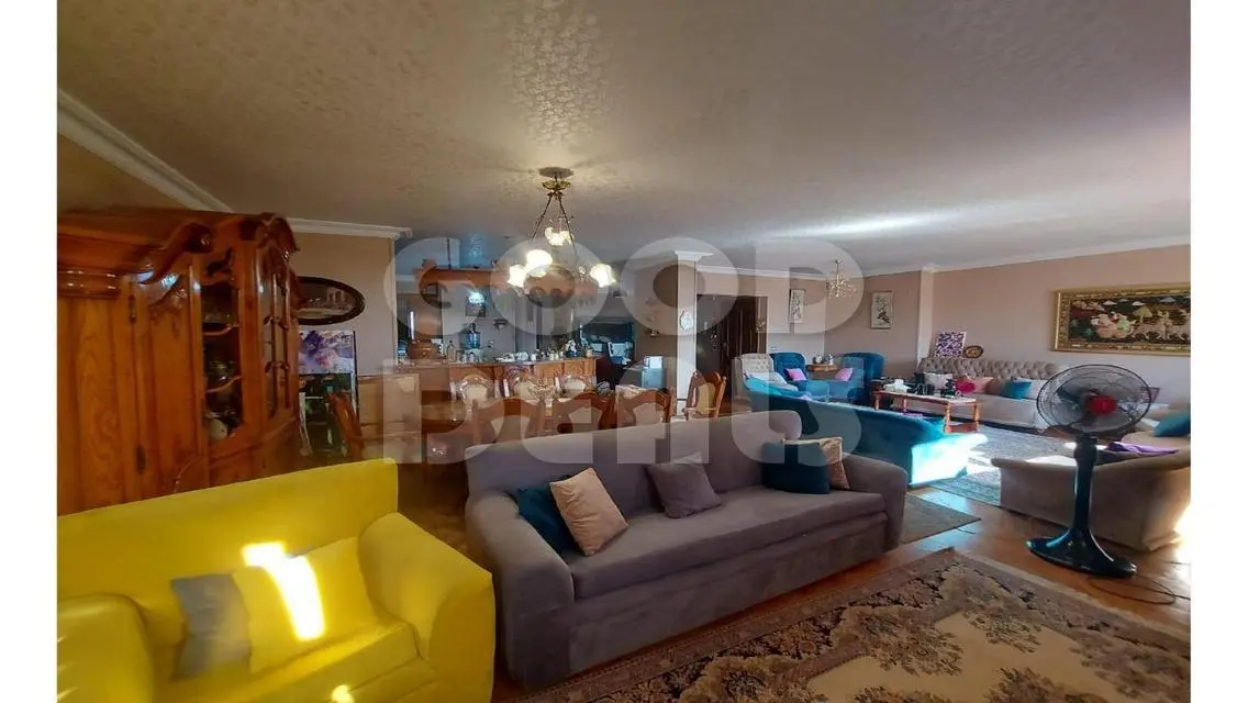 210 Sqm Apartment for Sale in Ard El Golf