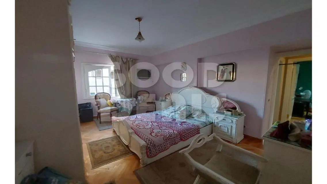 210 Sqm Apartment for Sale in Ard El Golf