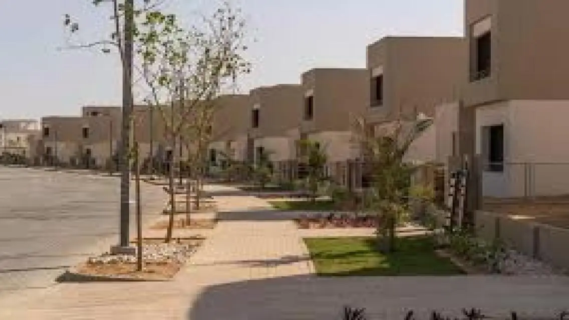 Prime Middle Townhouse in The Village West Sheikh 