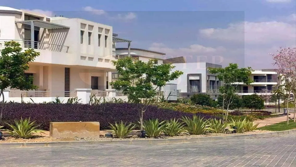 شقة للبيع 2غرف بالتقسيط بخصم 50% امام مطار القاهرة