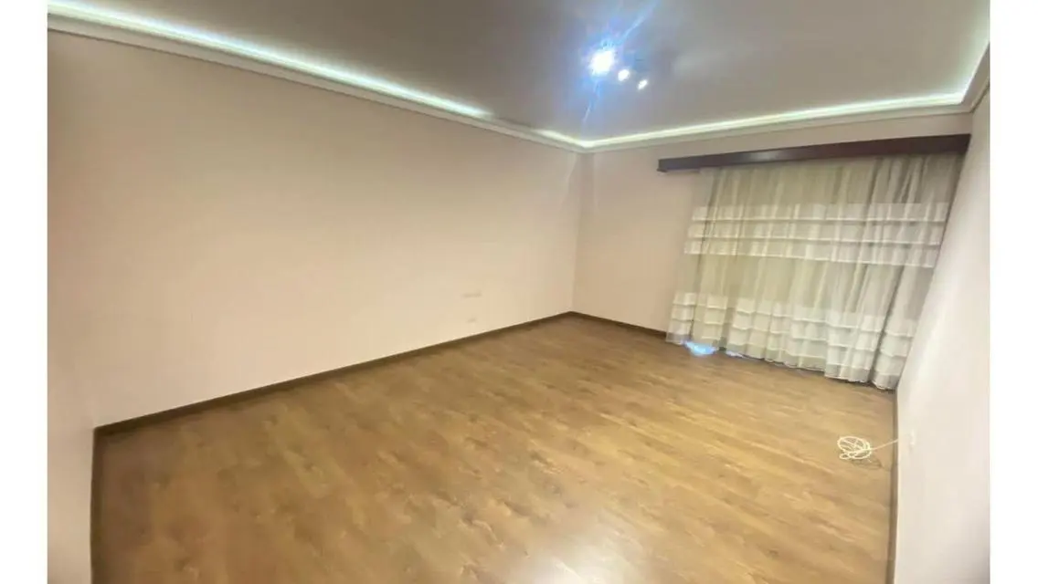 Ground floor with private garden - ready to move