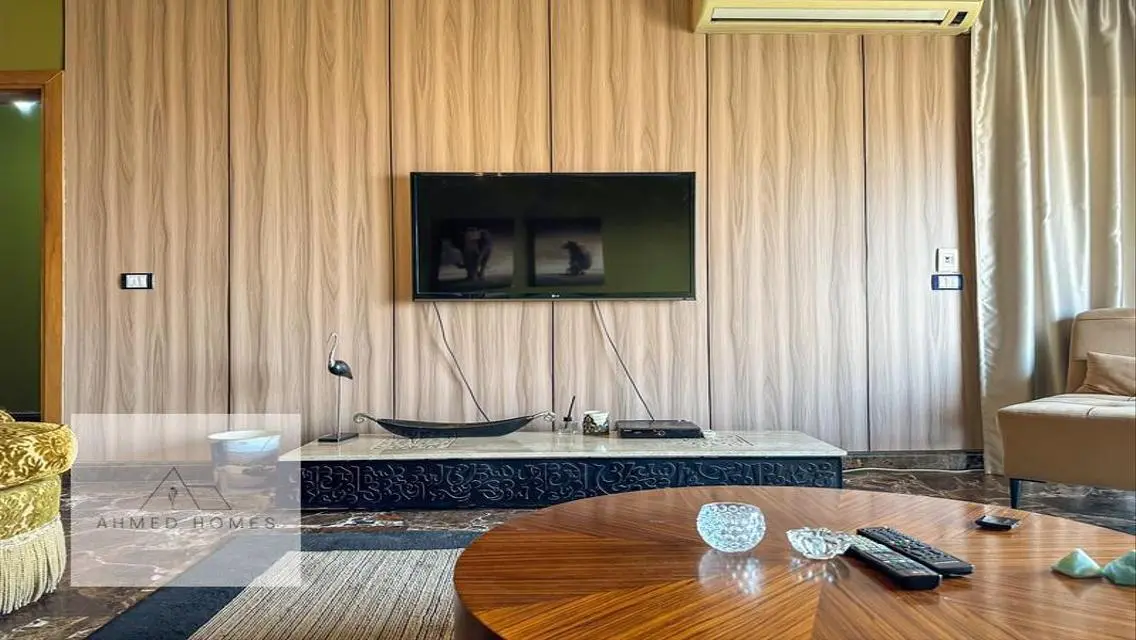 شقة فندقية فاخره على نهر النيل بالمعادى للايجار