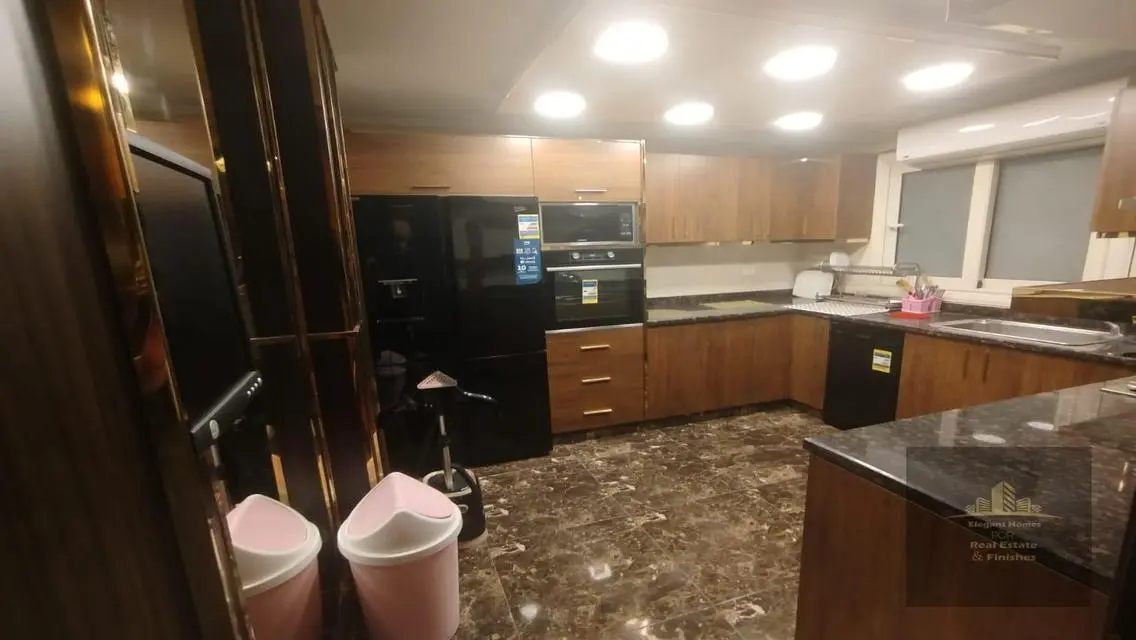 Apartment for rent in Compound stone , first used